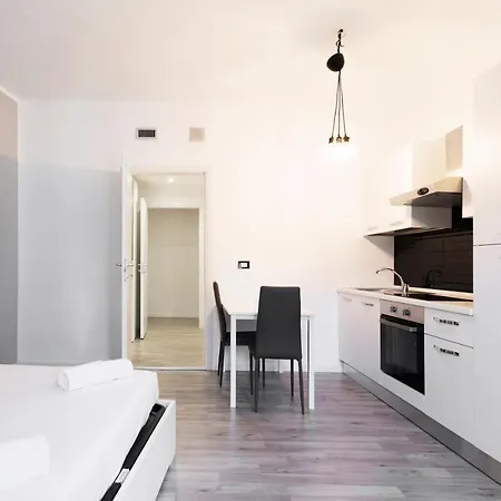 Central Station Studio By Flatscollection *
