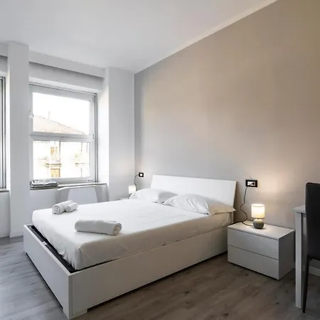 Apartment Central Station Studio By Flatscollection Milan