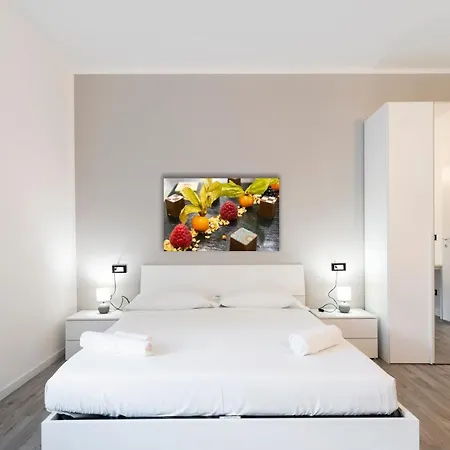 Apartment Central Station Studio By Flatscollection Milan